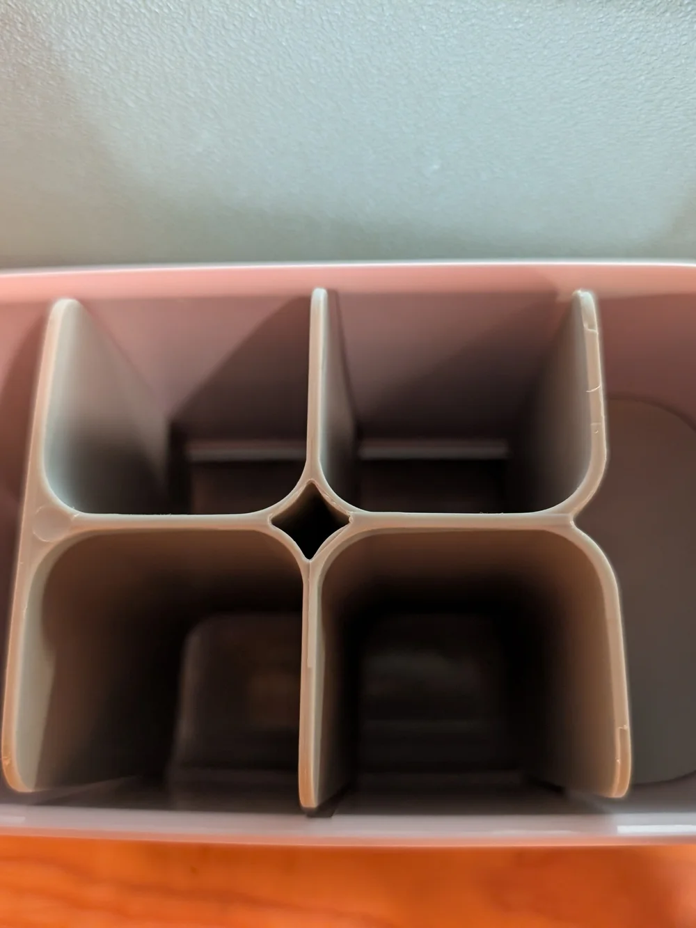 Joseph Joseph White Bathroom Organizer Case